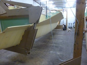 The last support and than the 250-300 kilo hull hang in the tackles